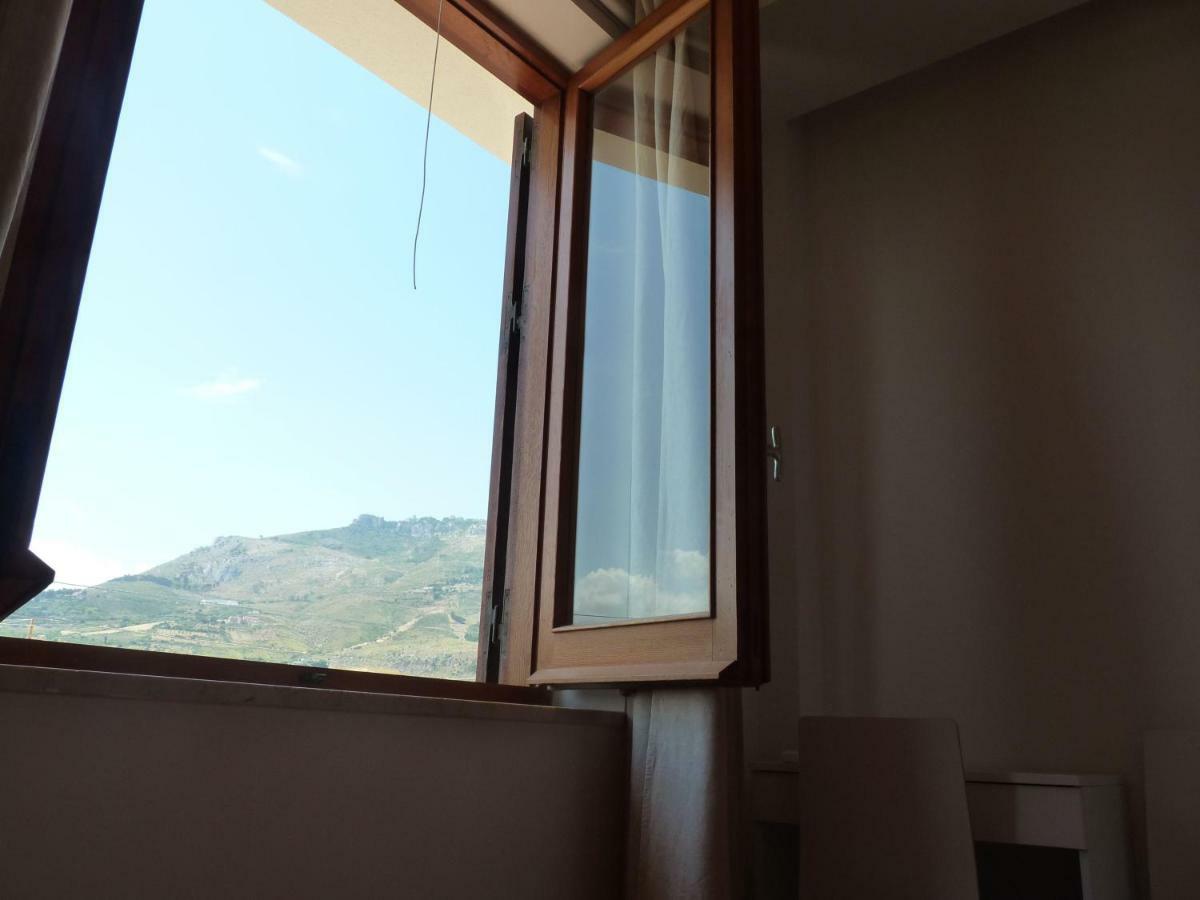 Al Villaggio Valderice Exteriör bild